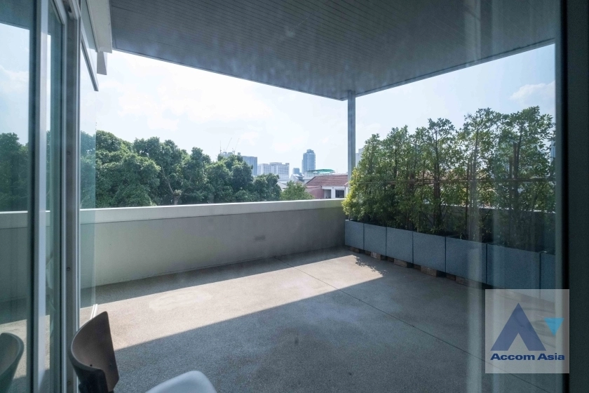 55  10 br House For Sale in Sukhumvit ,Bangkok BTS Ekkamai AA36926