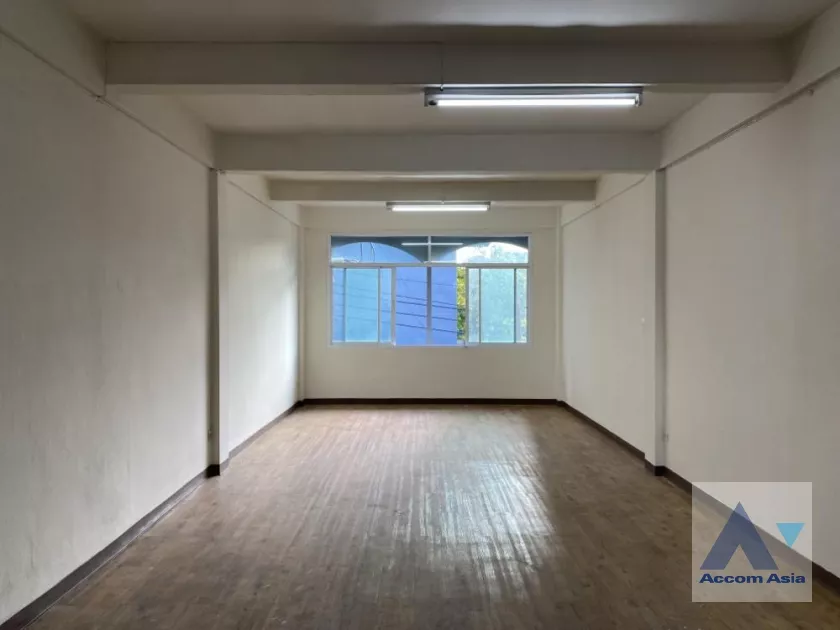 6  Building For Rent in Sukhumvit ,Bangkok BTS Bang Chak AA36942