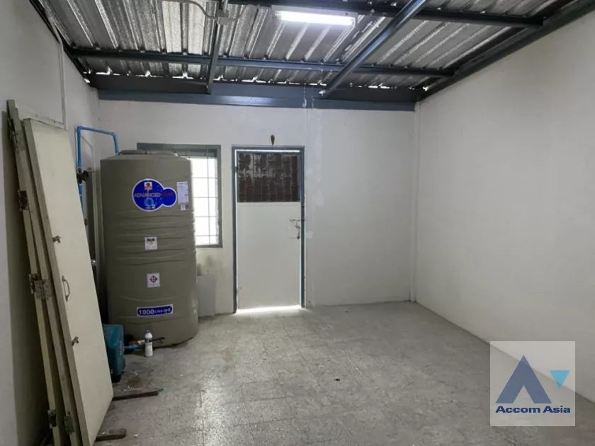  1  Building For Rent in Sukhumvit ,Bangkok BTS Bang Chak AA36942