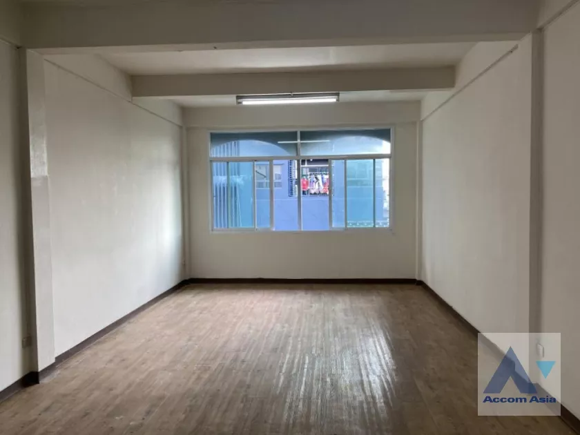 7  Building For Rent in Sukhumvit ,Bangkok BTS Bang Chak AA36942