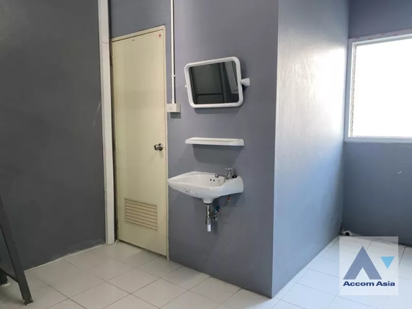 8  Building For Rent in Sukhumvit ,Bangkok BTS Bang Chak AA36942