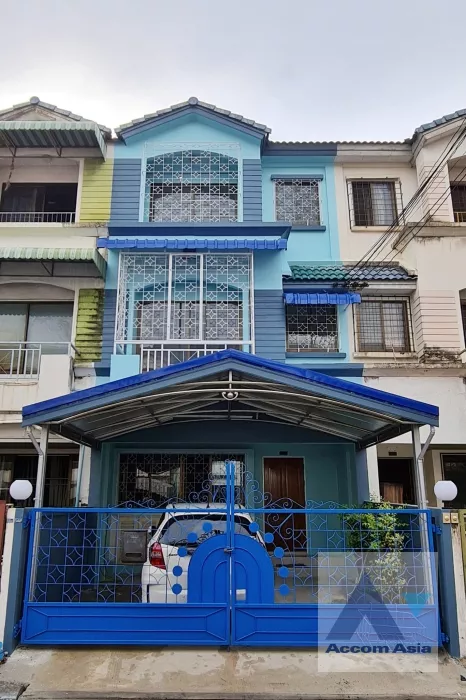  2  3 br Townhouse For Rent in pattanakarn ,Bangkok  AA36949