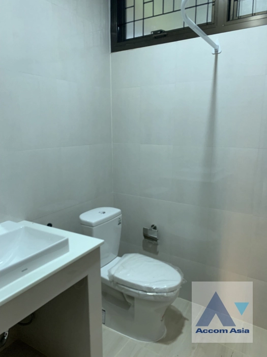 10  4 br House for rent and sale in Sukhumvit ,Bangkok BTS Punnawithi AA36952