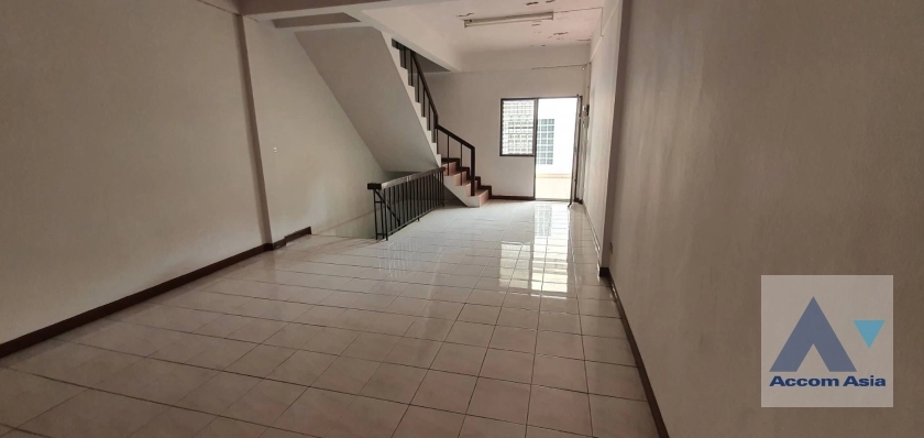 11  3 br Townhouse for rent and sale in Bang Na ,Bangkok BTS Udomsuk AA36959
