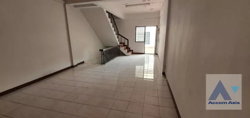 11  3 br Townhouse for rent and sale in bangna ,Bangkok BTS Udomsuk AA36959