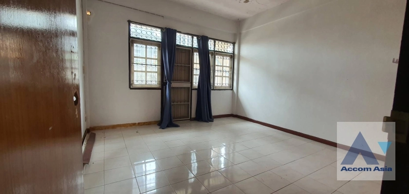 10  3 br Townhouse for rent and sale in Bang Na ,Bangkok BTS Udomsuk AA36959