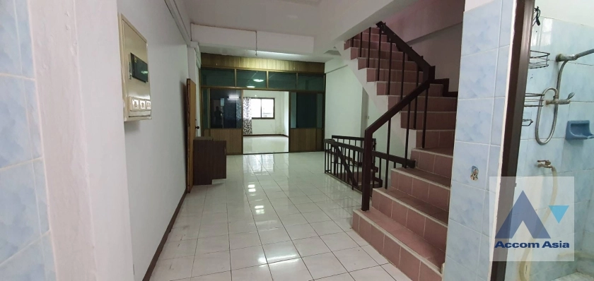 8  3 br Townhouse for rent and sale in Bang Na ,Bangkok BTS Udomsuk AA36959