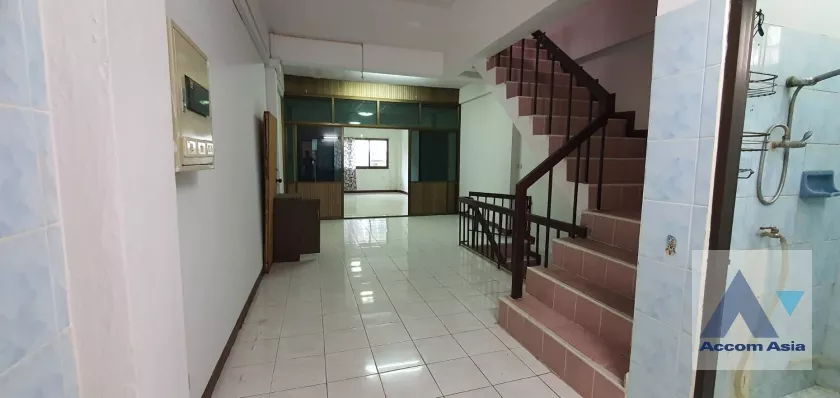 8  3 br Townhouse for rent and sale in bangna ,Bangkok BTS Udomsuk AA36959