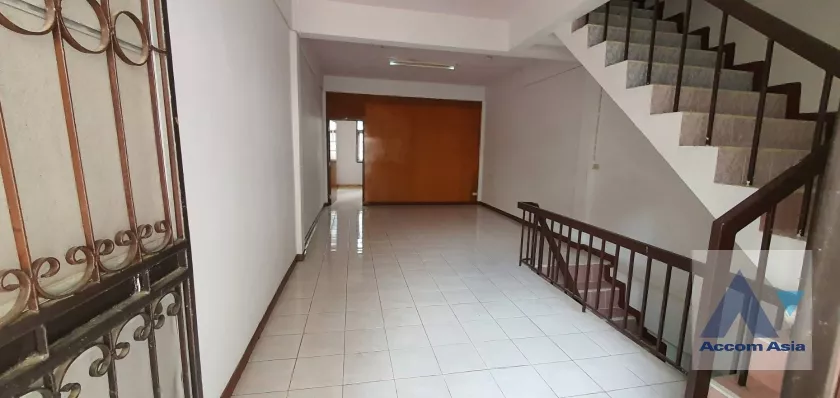 12  3 br Townhouse for rent and sale in bangna ,Bangkok BTS Udomsuk AA36959