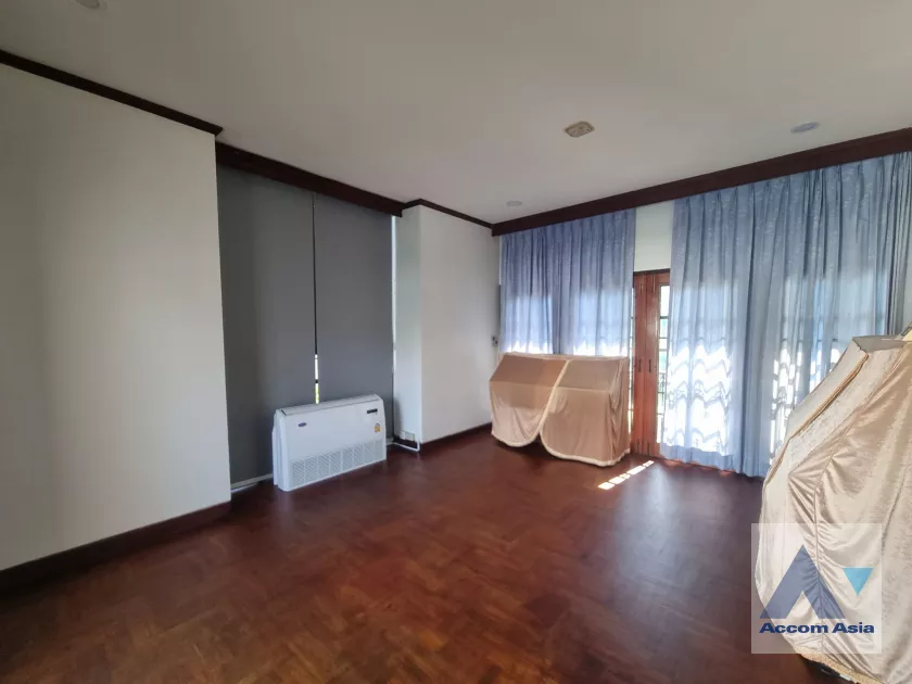 14  3 br House For Rent in Sukhumvit ,Bangkok BTS Phra khanong AA36963