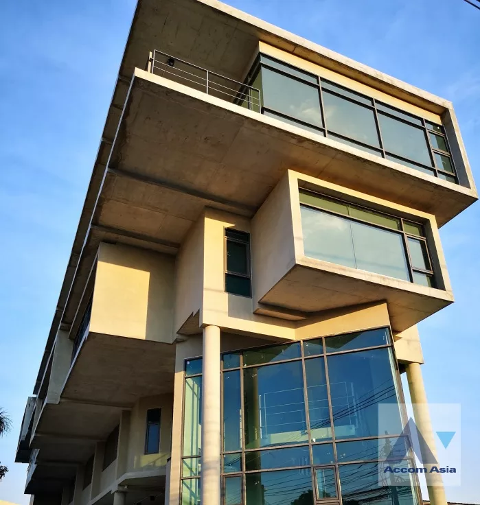 2  Building for rent and sale in pattanakarn ,Bangkok BTS On Nut AA36968