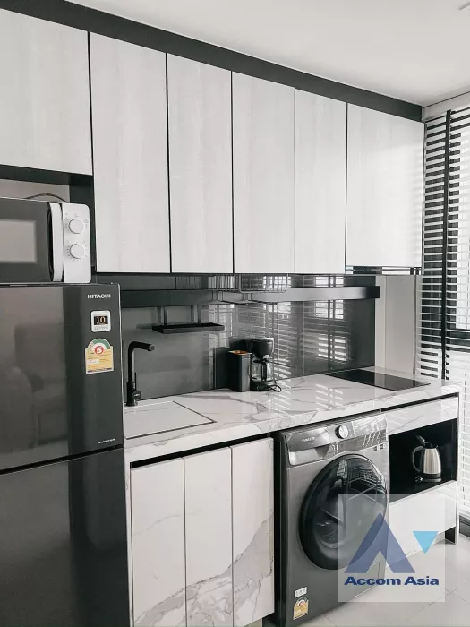 unit 1 Bedroom  Condominium For Rent in Sukhumvit, Bangkok  near BTS Punnawithi (AA36976)