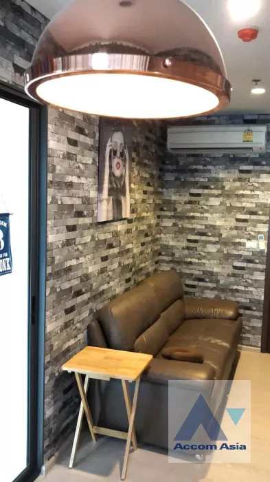 unit 1 Bedroom  Condominium For Rent in ,   near MRT Rama 9 - ARL Makkasan (AA36982)