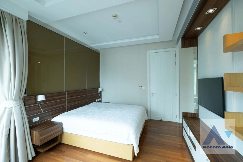 7  2 br Condominium for rent and sale in Ploenchit ,Bangkok BTS Chitlom at Q Langsuan  AA36985