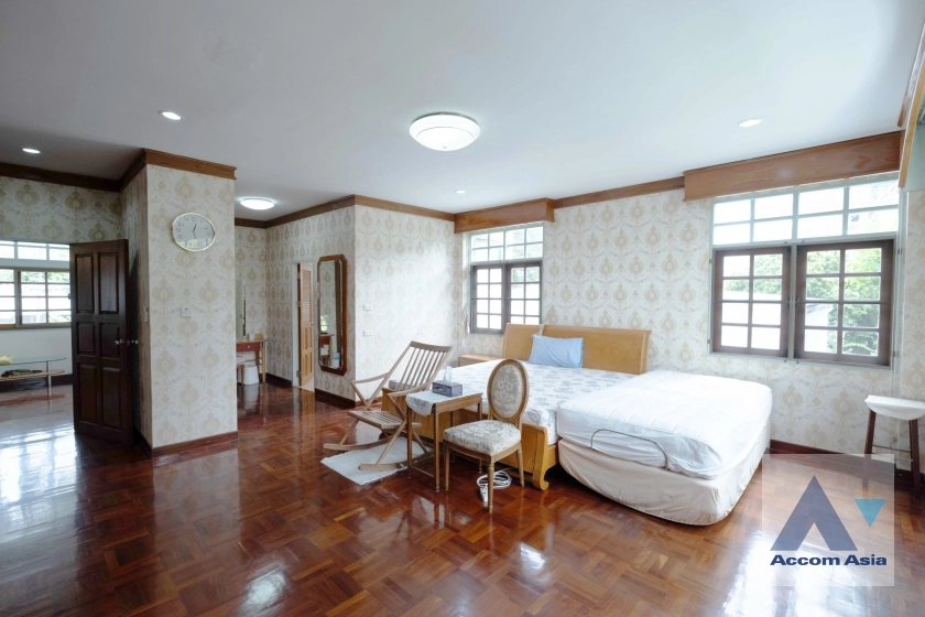 17  4 br House for rent and sale in Sukhumvit ,Bangkok BTS Phrom Phong AA36987