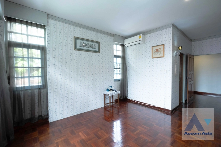 21  4 br House for rent and sale in Sukhumvit ,Bangkok BTS Phrom Phong AA36987