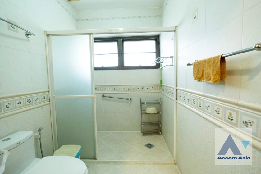 28  4 br House for rent and sale in Sukhumvit ,Bangkok BTS Phrom Phong AA36987