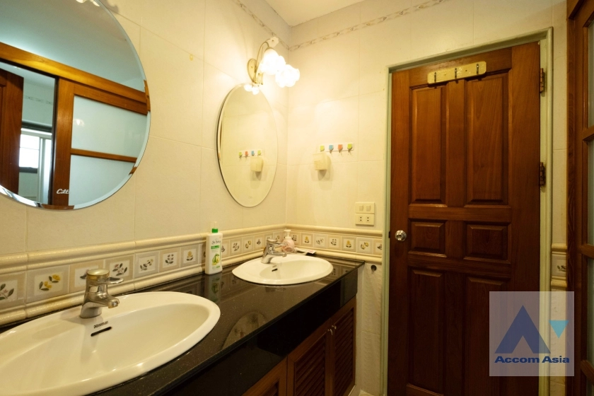 27  4 br House for rent and sale in Sukhumvit ,Bangkok BTS Phrom Phong AA36987