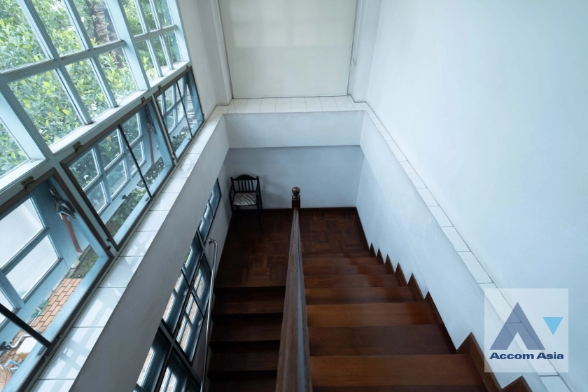 29  4 br House for rent and sale in Sukhumvit ,Bangkok BTS Phrom Phong AA36987