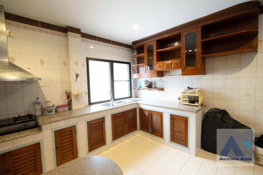 14  4 br House for rent and sale in Sukhumvit ,Bangkok BTS Phrom Phong AA36987