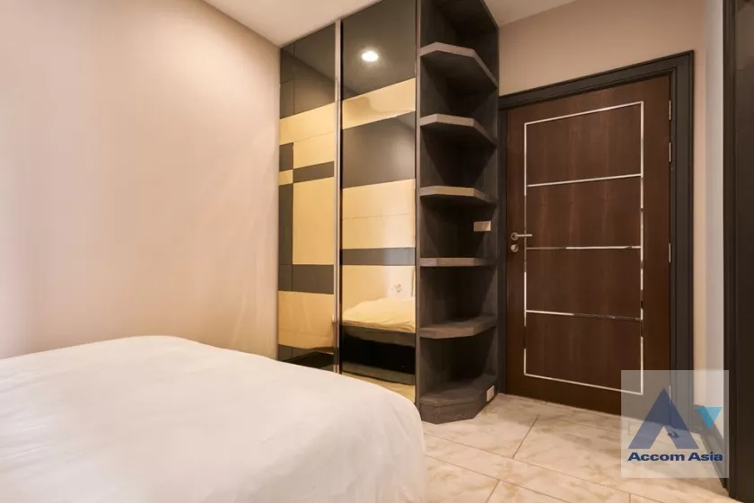 11  2 br Condominium For Sale in  ,Bangkok BTS Phaya Thai at Pathumwan Resort AA36995