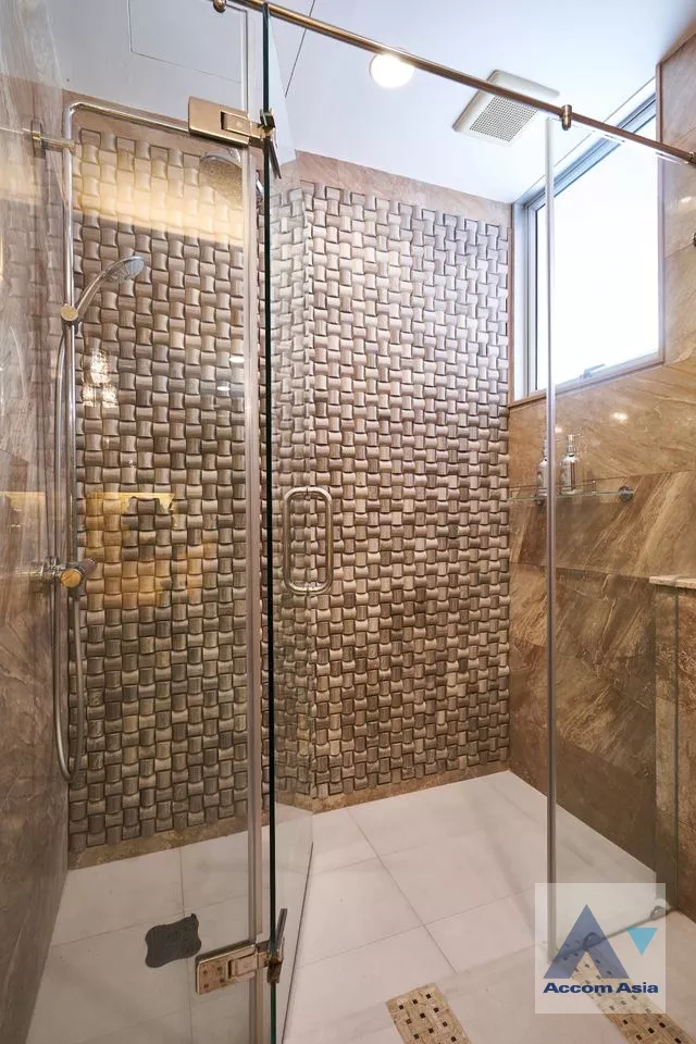 15  2 br Condominium For Sale in  ,Bangkok BTS Phaya Thai at Pathumwan Resort AA36995