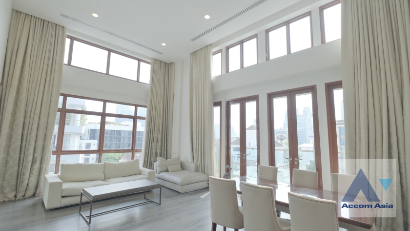 Penthouse |  The Crest Ruamrudee Condominium  3 Bedroom for Rent BTS Ploenchit in Ploenchit Bangkok