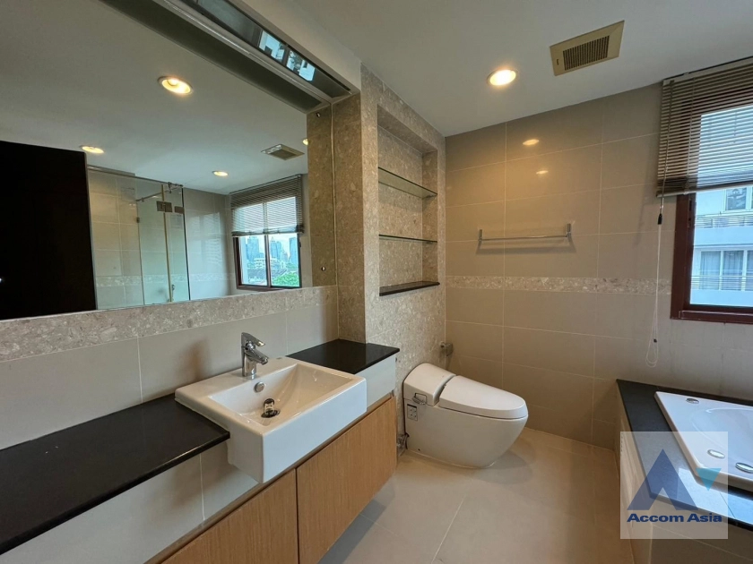 28  3 br Condominium for rent and sale in Ploenchit ,Bangkok BTS Ploenchit at The Crest Ruamrudee AA37000
