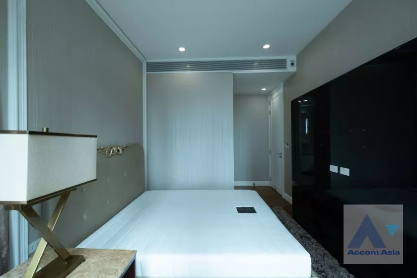 15  2 br Condominium for rent and sale in Ploenchit ,Bangkok BTS Chitlom at Q Langsuan  AA37007