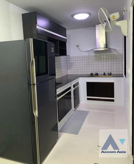 5  3 br Townhouse For Rent in Petchkasem ,Bangkok  at The Connect Prachauthit 27 AA37011