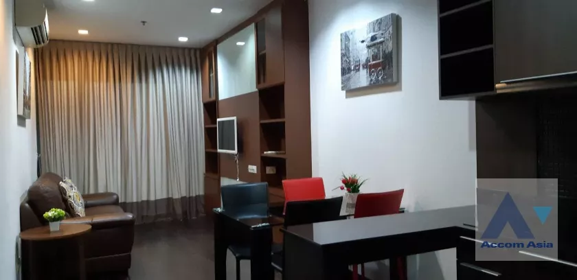  2 Bedrooms  Condominium For Rent in Phaholyothin, Bangkok  near BTS Phaya Thai (AA37021)