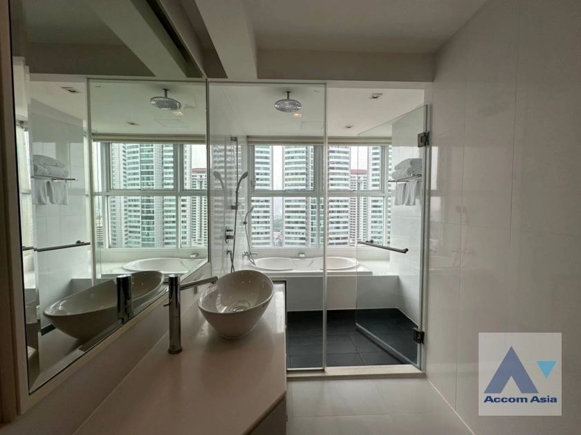 18  3 br Apartment For Rent in Sukhumvit ,Bangkok BTS Asok - MRT Sukhumvit at A unique blend AA37022