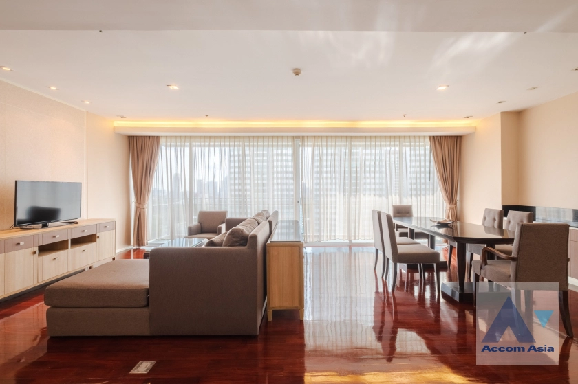 unit 3 Bedrooms  Apartment For Rent & Sale in Sukhumvit, Bangkok  near BTS Asok - MRT Sukhumvit (AA37022)