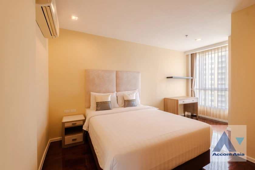 16  3 br Apartment for rent and sale in Sukhumvit ,Bangkok BTS Asok - MRT Sukhumvit at Serviced Apartment with Park view AA37022