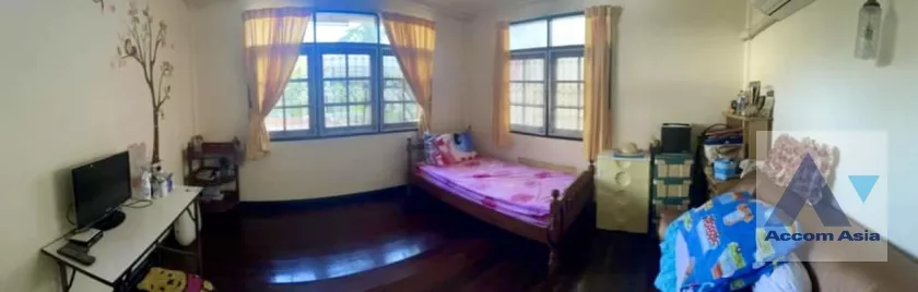 8  6 br House For Rent in pattanakarn ,Bangkok  AA37028