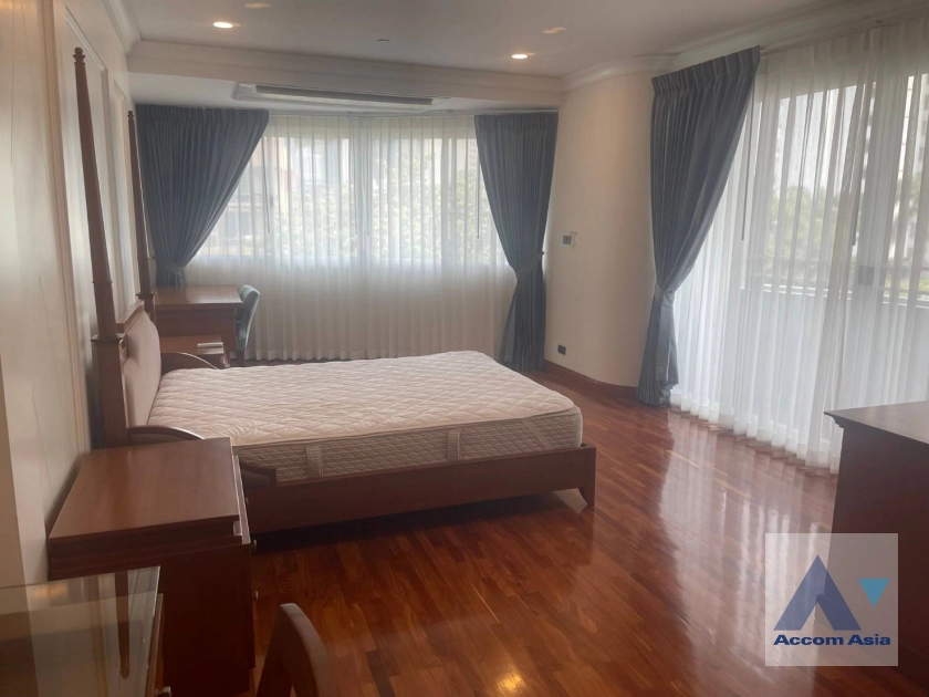 6  2 br Apartment For Rent in Sukhumvit ,Bangkok BTS Nana at Fully Furnished Apartment, Only 2 mins walk to BTS AA37029