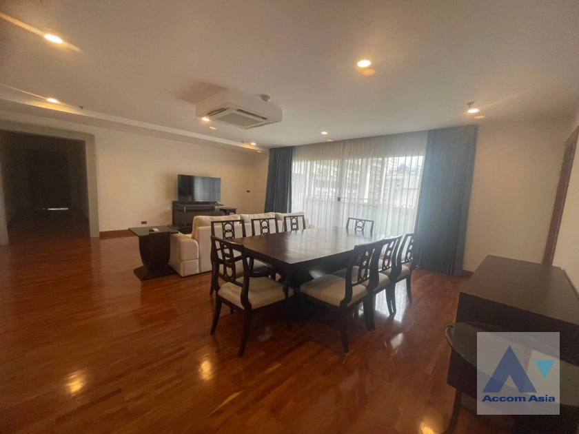  1  2 br Apartment For Rent in Sukhumvit ,Bangkok BTS Nana at Fully Furnished Apartment, Only 2 mins walk to BTS AA37029