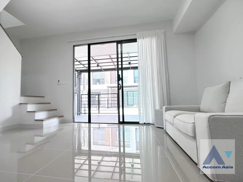  1  3 br Townhouse For Rent in  ,Samutprakan  at House AA37034