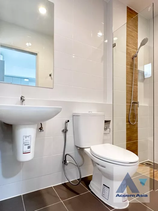 10  3 br Townhouse For Rent in Samutprakan ,Samutprakan  at House AA37034