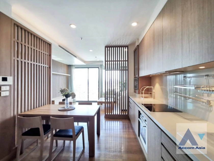  4 Bedrooms  Condominium For Rent in Sathorn, Bangkok  near BTS Chong Nonsi - BRT Thanon Chan (AA37038)