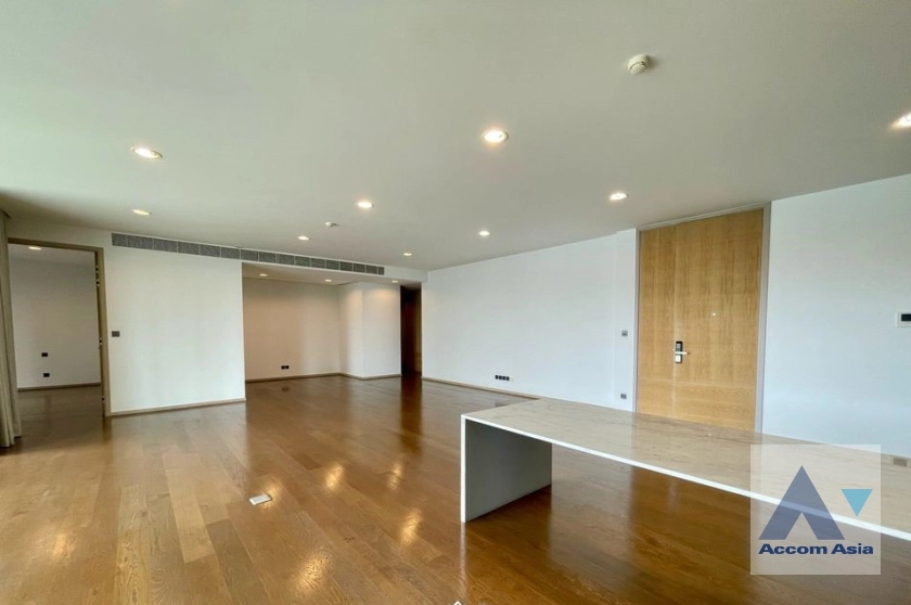 unit 3 Bedrooms  Condominium For Rent in Sathorn, Bangkok  near BTS Chong Nonsi - BRT Thanon Chan (AA37039)