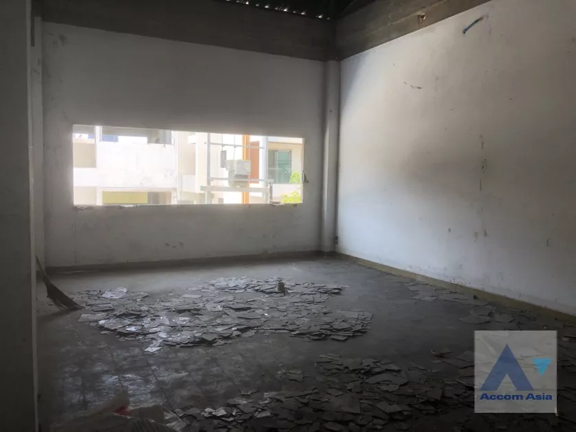 8  Building For Rent in Sukhumvit ,Bangkok  AA37045
