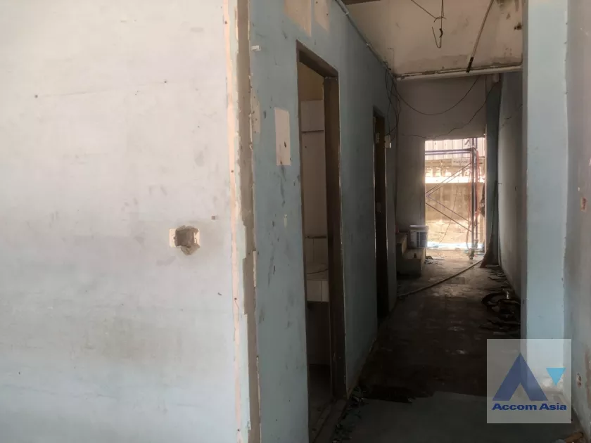 7  Building For Rent in Sukhumvit ,Bangkok  AA37045