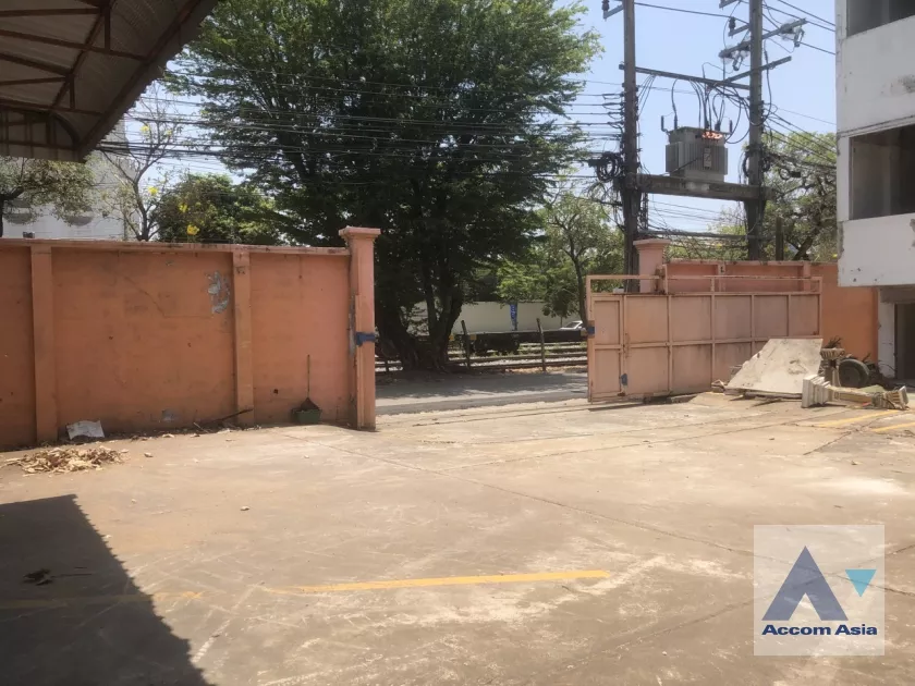 10  Building For Rent in Sukhumvit ,Bangkok  AA37045