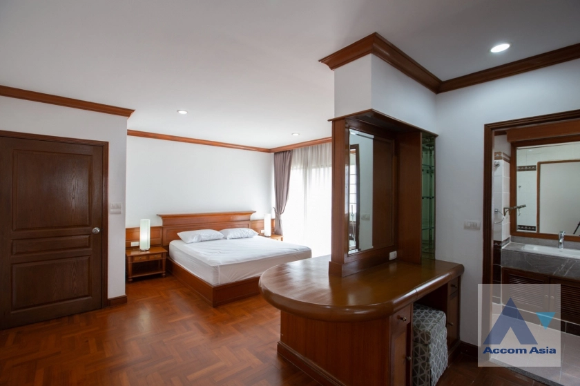  1  3 br Apartment For Rent in Sukhumvit ,Bangkok BTS Phrom Phong at 10 Mins from BTS with Shuttle Bus Service AA37056