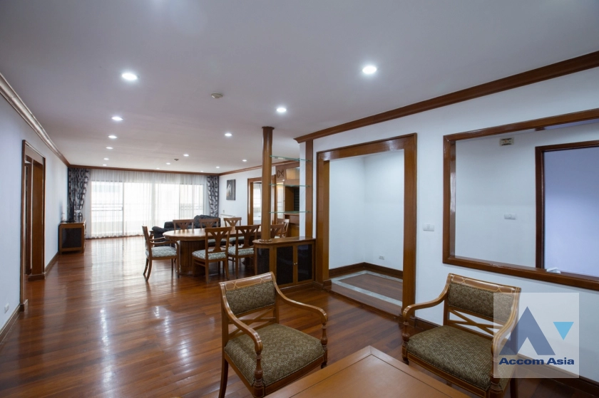  1  3 br Apartment For Rent in Sukhumvit ,Bangkok BTS Phrom Phong at 10 Mins from BTS with Shuttle Bus Service AA37056