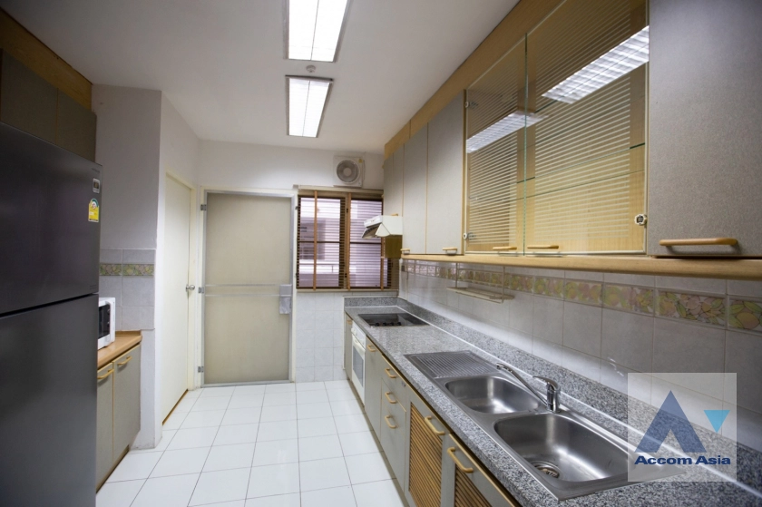 9  3 br Apartment For Rent in Sukhumvit ,Bangkok BTS Phrom Phong at 10 Mins from BTS with Shuttle Bus Service AA37056