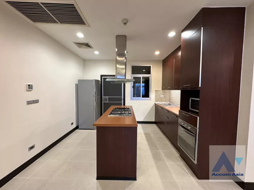 7  2 br Apartment For Rent in Sukhumvit ,Bangkok BTS Asok - MRT Sukhumvit at Elegant place for a Pet Friendly AA37060