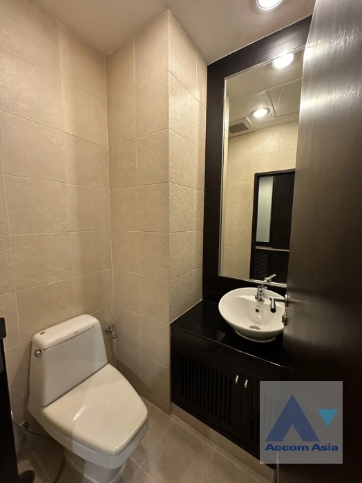 18  2 br Apartment For Rent in Sukhumvit ,Bangkok BTS Asok - MRT Sukhumvit at Elegant place for a Pet Friendly AA37060