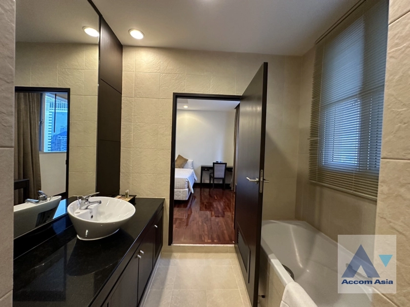 17  2 br Apartment For Rent in Sukhumvit ,Bangkok BTS Asok - MRT Sukhumvit at Elegant place for a Pet Friendly AA37060